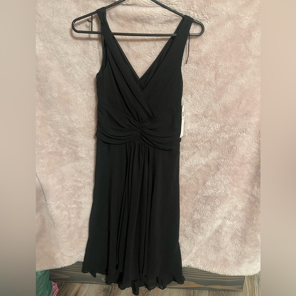 London Times Black Sheer Formal Dress size 6 - Picture 2 of 9